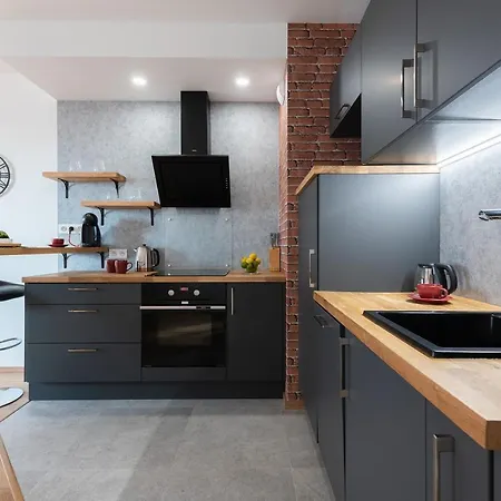 P&o Serviced Group Komputerowa *