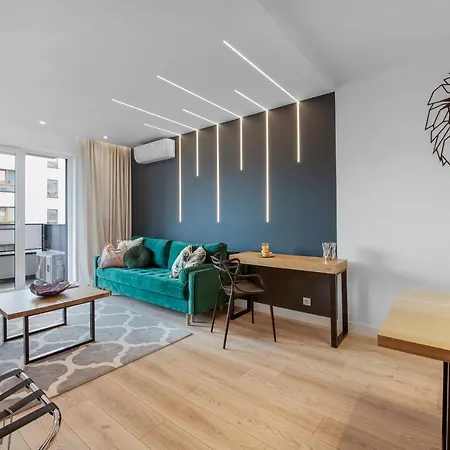 P&o Serviced Group Komputerowa * Warschau